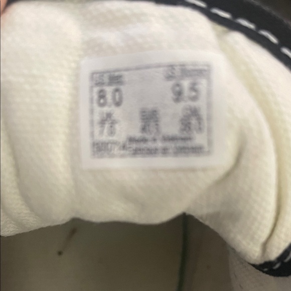 Vans Women's Floral Black Sneakers - Picture 9 of 11